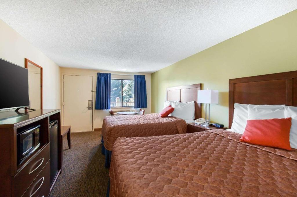 Rodeway Inn Гленуд Спрингс Екстериор снимка