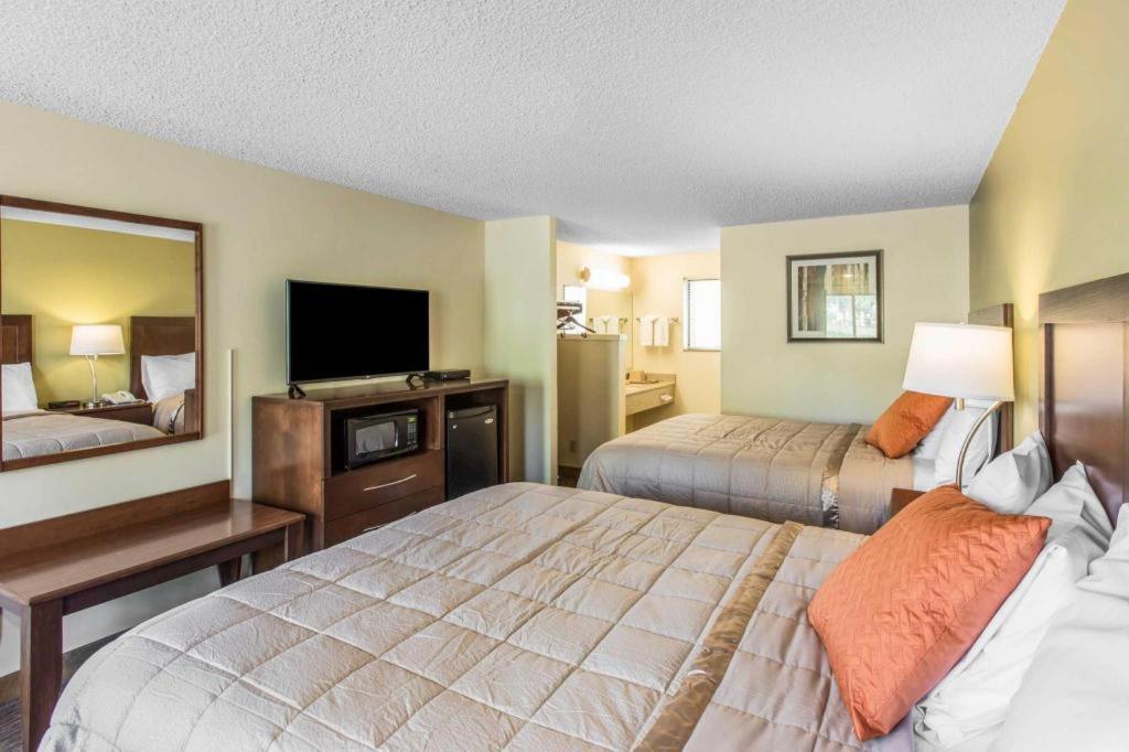 Rodeway Inn Гленуд Спрингс Екстериор снимка