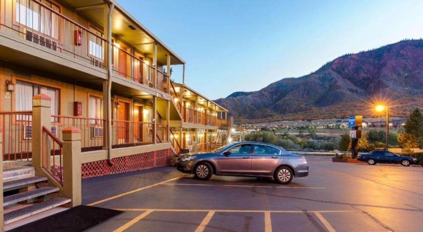 Rodeway Inn Гленуд Спрингс Екстериор снимка